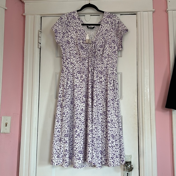 NWT Ditsy Floral Elastic Waist Knot Drawstring Dress - Picture 9 of 10